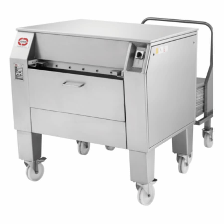 A machine for cleaning and lubricating molds, equipped with rollers for efficient and precise cleaning, bristle brushes for perfect cleaning, and an automatic lubrication system with a rubber roller. The machine is portable, compact, and includes detachable side brushes to reduce noise. Suitable for bakeries, confectioneries, and baking stations, and optimizes work processes quickly and economically.  